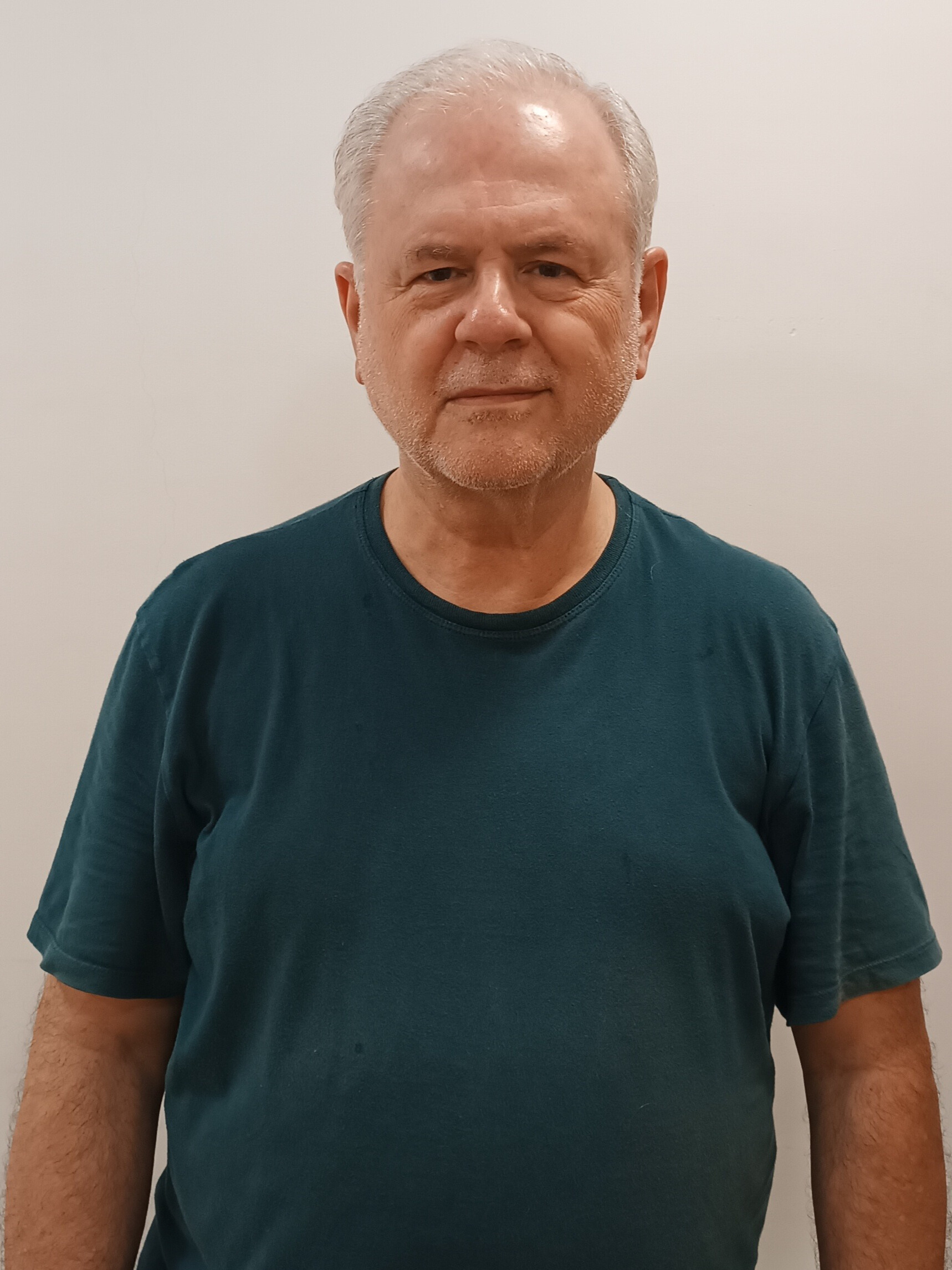Jorge L deLyra